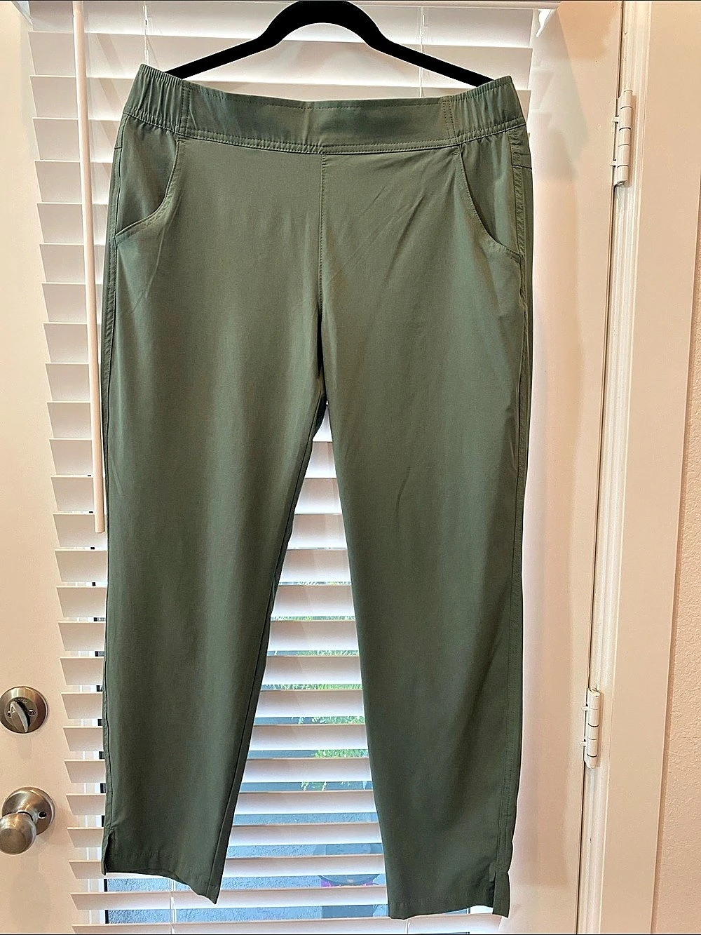 Eddie Bauer Traveler Ankle Pant Pants Green Medium